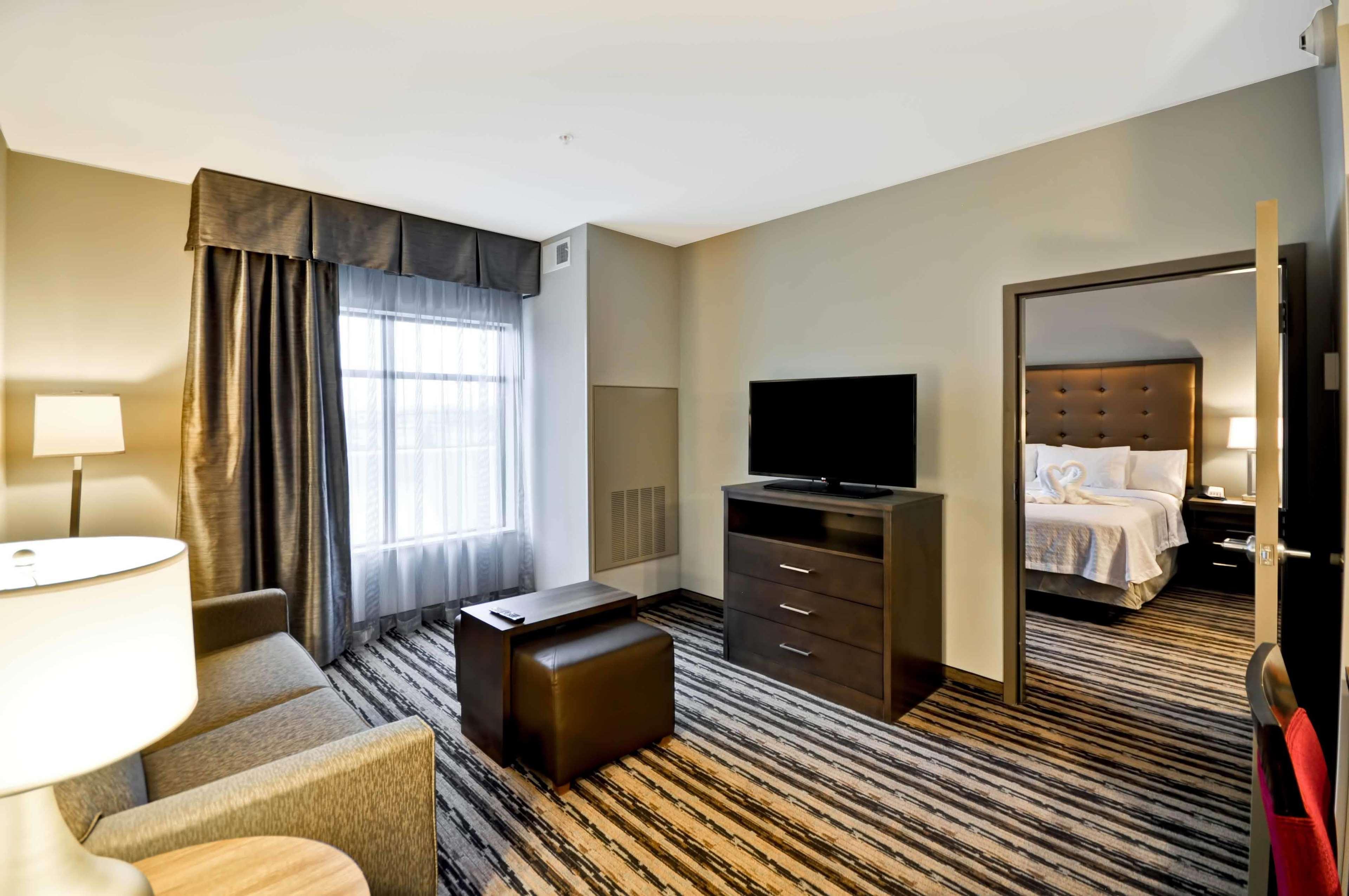 Homewood Suites By Hilton Cincinnati/Уэст-Честер Экстерьер фото