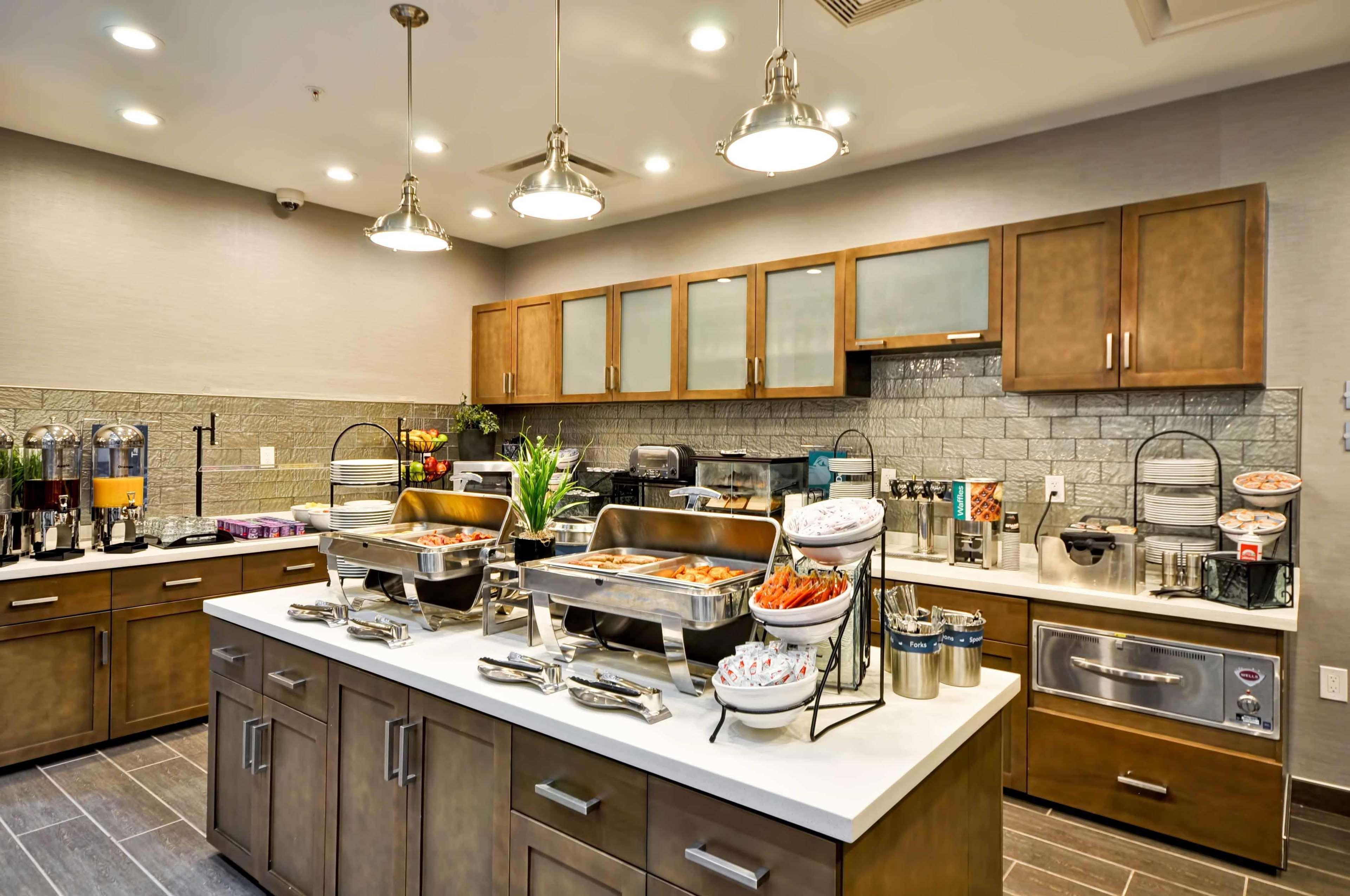 Homewood Suites By Hilton Cincinnati/Уэст-Честер Экстерьер фото