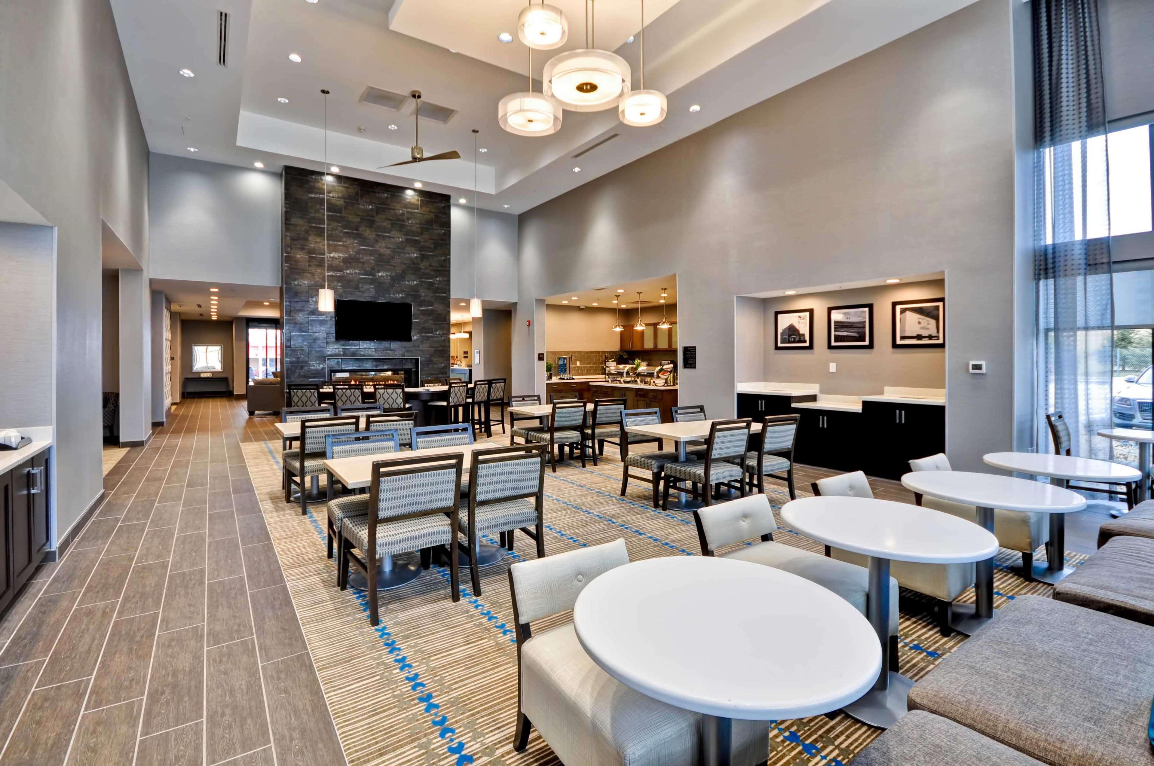 Homewood Suites By Hilton Cincinnati/Уэст-Честер Экстерьер фото