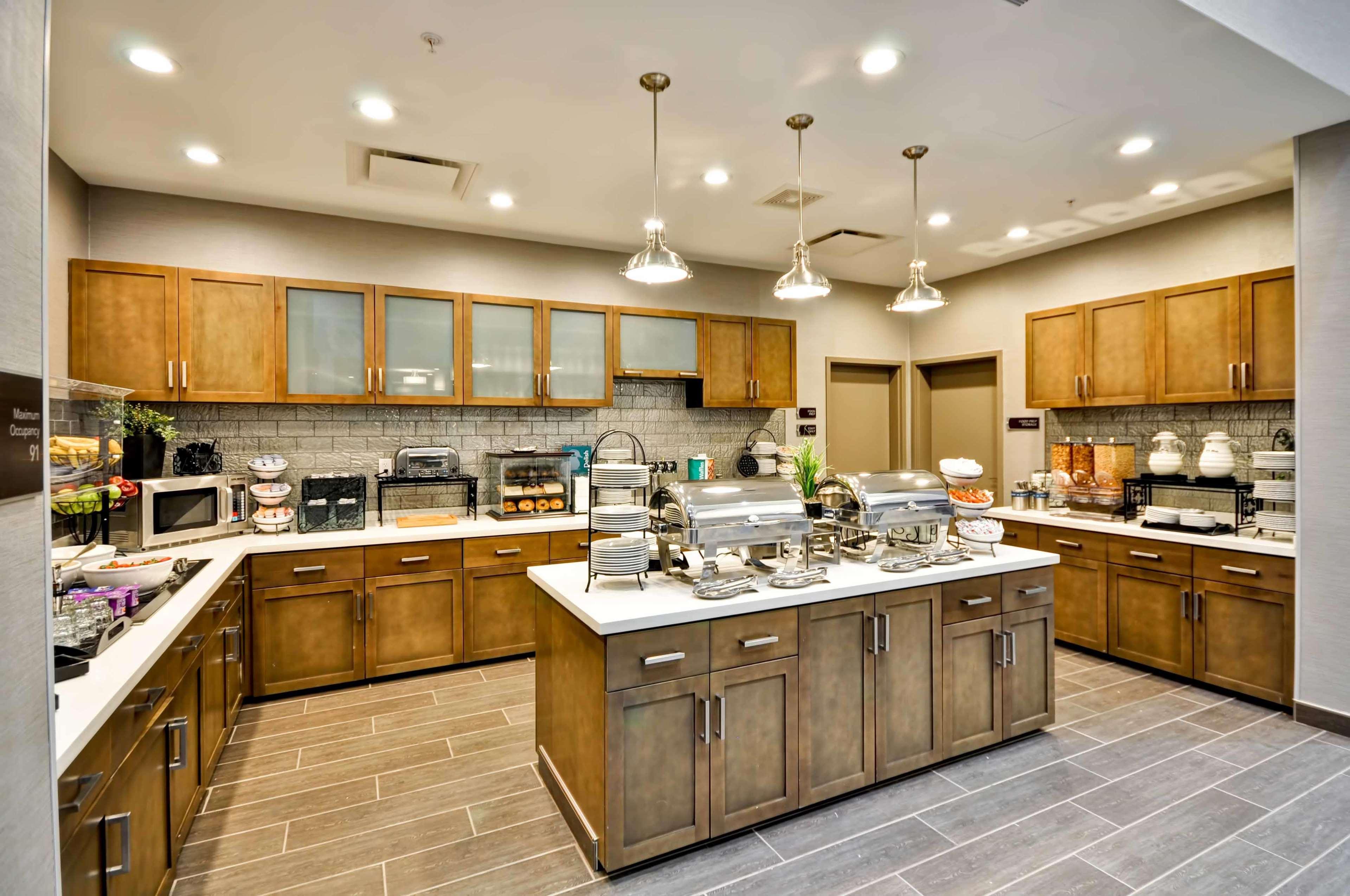 Homewood Suites By Hilton Cincinnati/Уэст-Честер Экстерьер фото