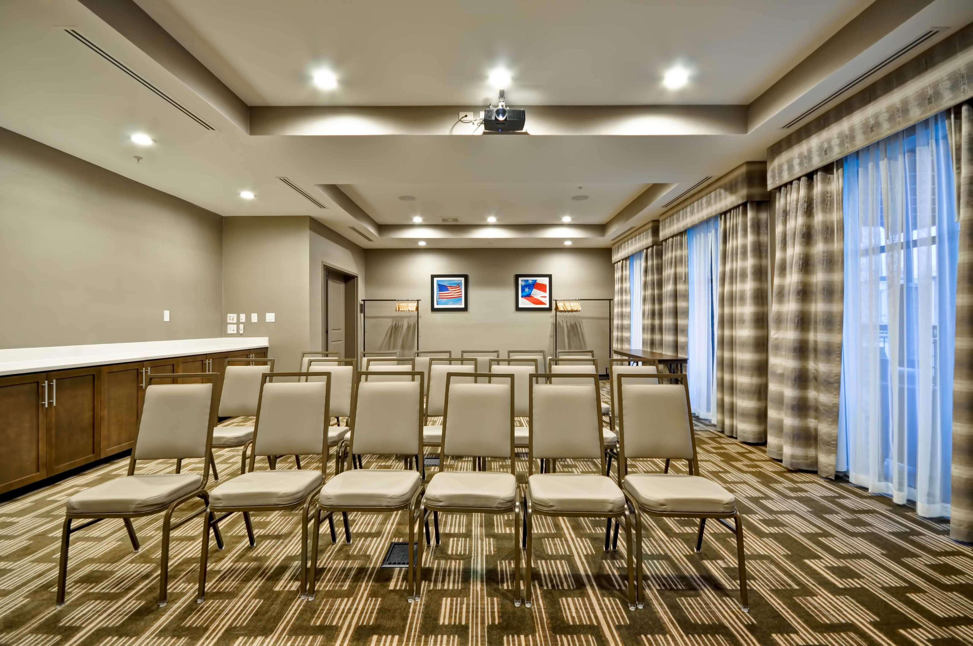 Homewood Suites By Hilton Cincinnati/Уэст-Честер Экстерьер фото