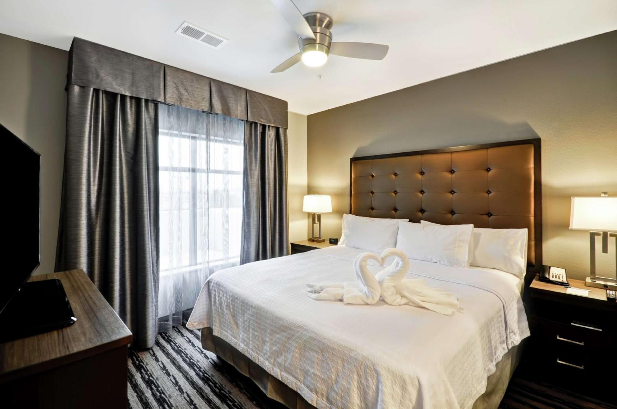 Homewood Suites By Hilton Cincinnati/Уэст-Честер Экстерьер фото