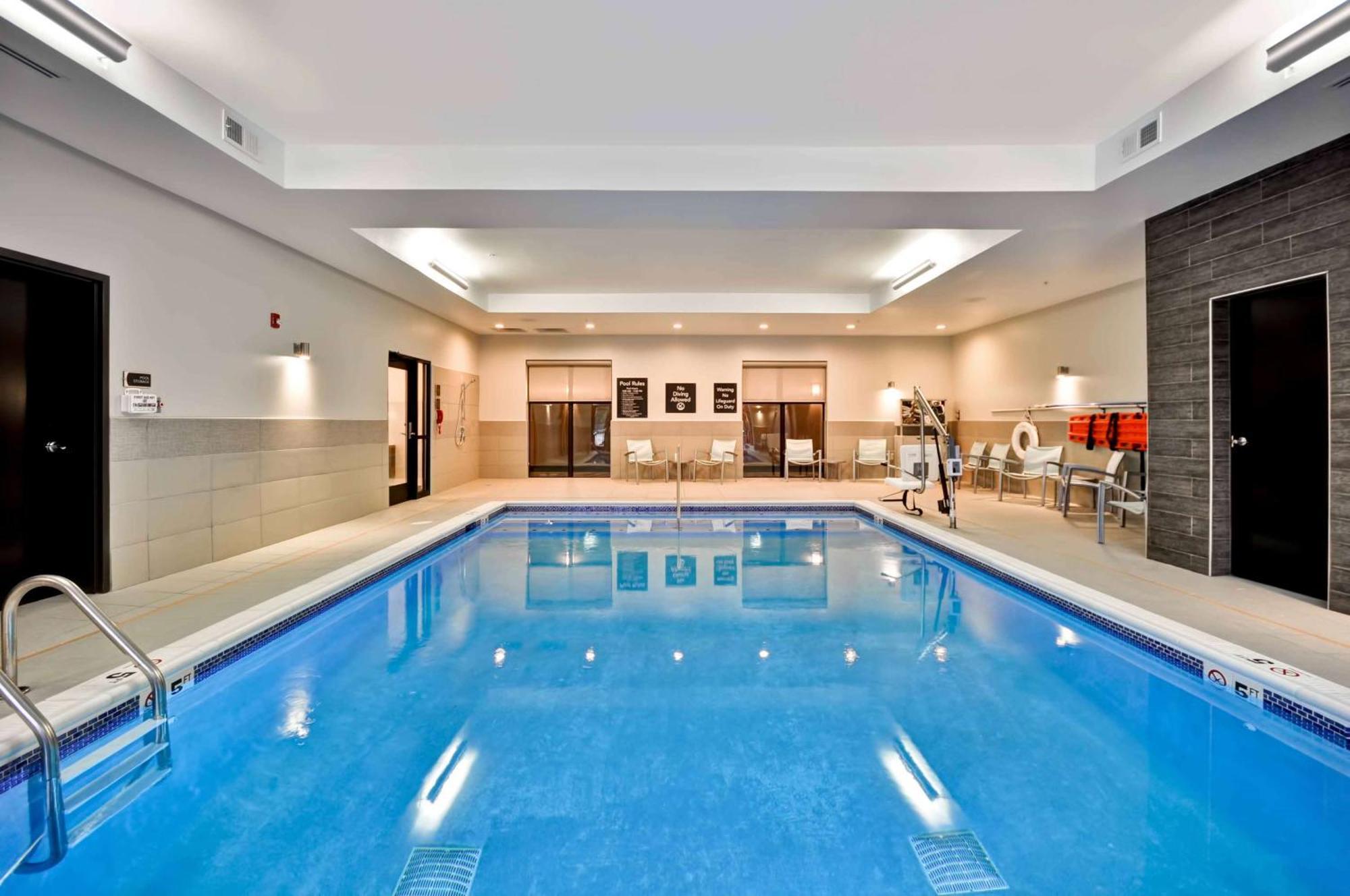 Homewood Suites By Hilton Cincinnati/Уэст-Честер Экстерьер фото